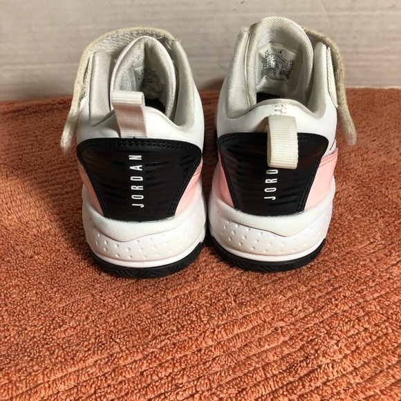 Nike Air Jordan Max Aura CN8095-116 Size 12C - Picture 6 of 8